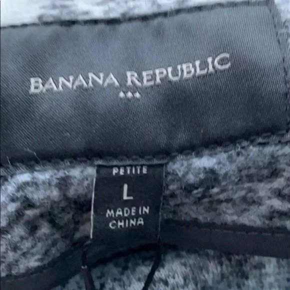 - Banana Republic Factory Plaid Knit Wool Overcoat - Picture 7 of 9